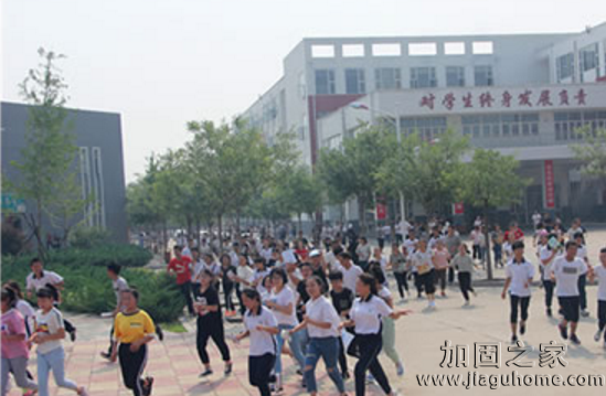 學校開展防震安全演練，引發學校建筑抗震加固的思考