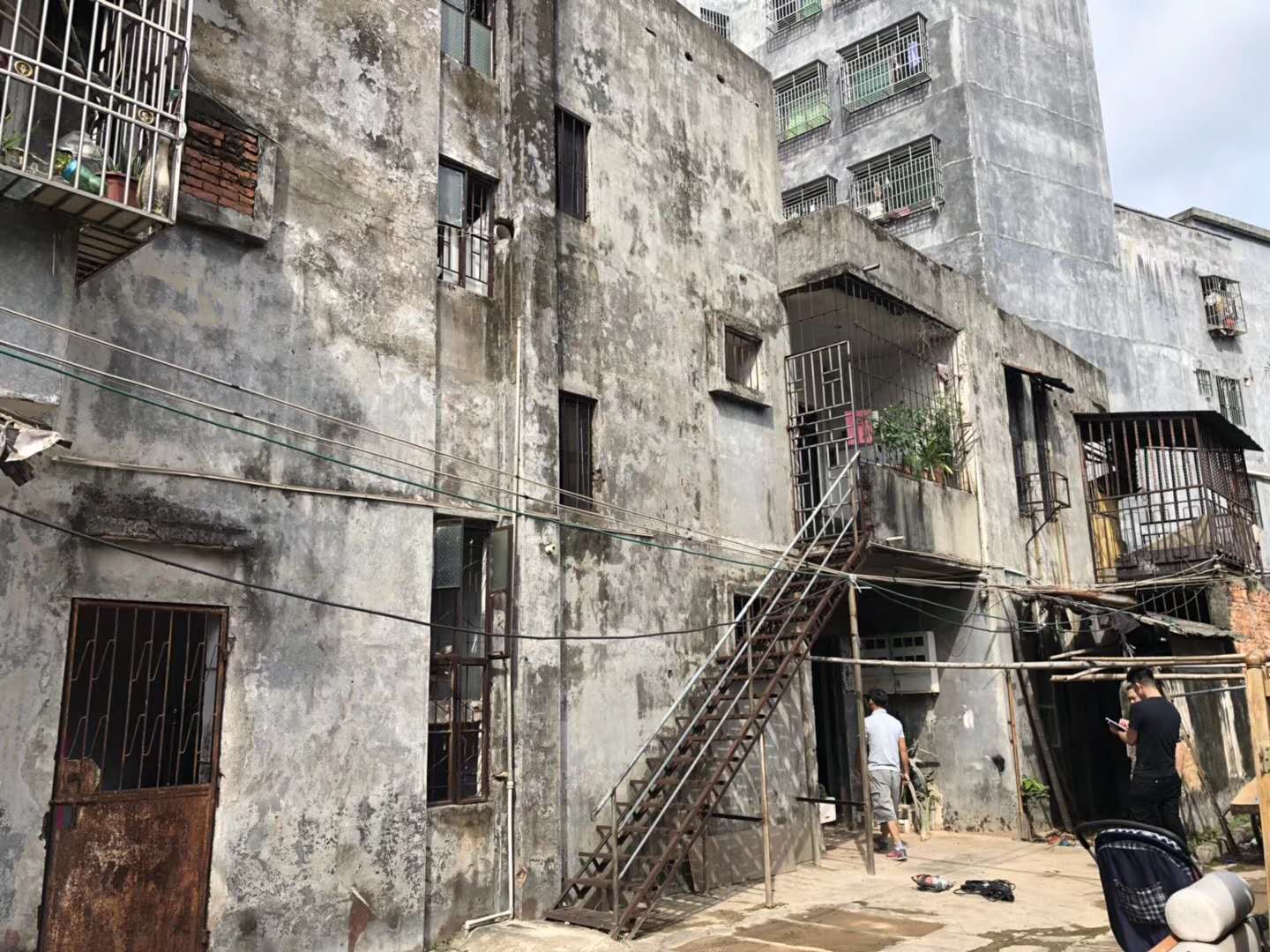 1538214905438403.jpg 92825062989083050.jpg