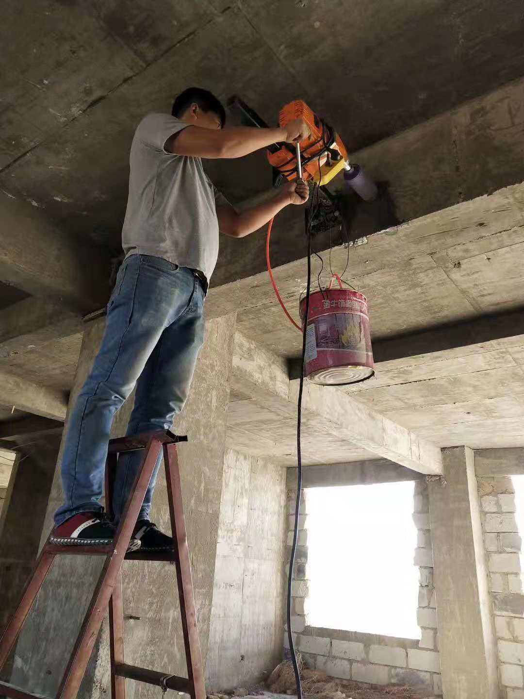 1540812756507441.jpg 313609899573929362.jpg