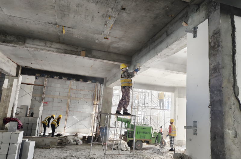建筑結構加固新舊構筑物應安全處理。